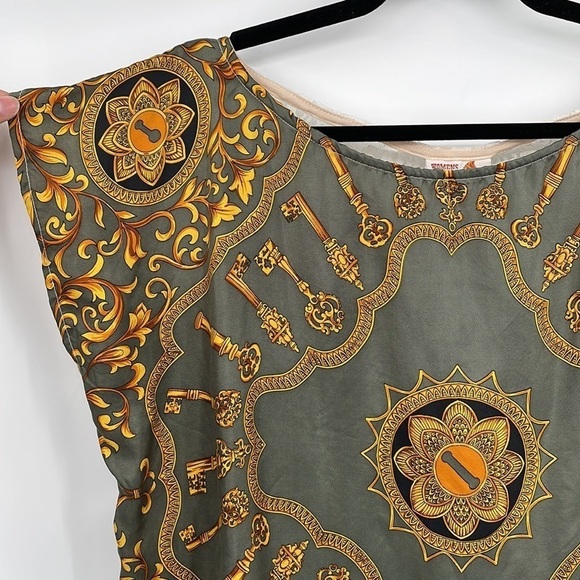 NEW! U.S. Rags 100% Silk Top - Picture 2 of 10